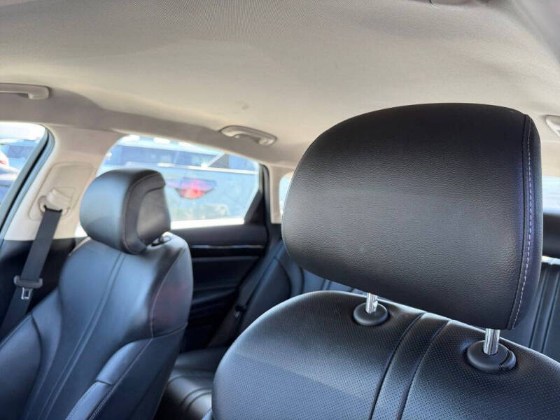 2024 Genesis G80 2.5T