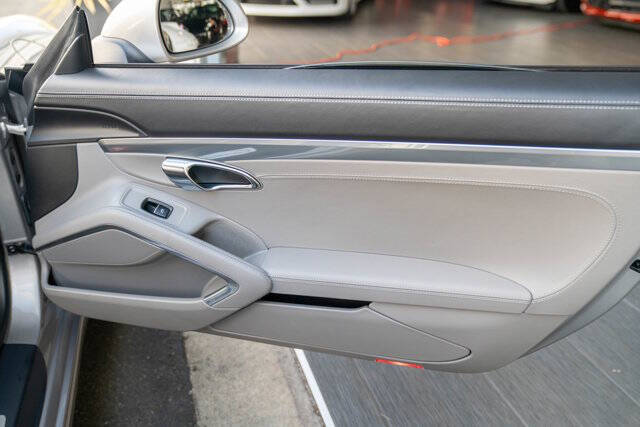 2012 Porsche 911 25