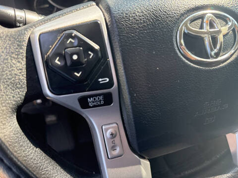 2017 Toyota Tundra SR5