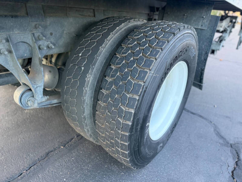 2019 International DuraStar 4300