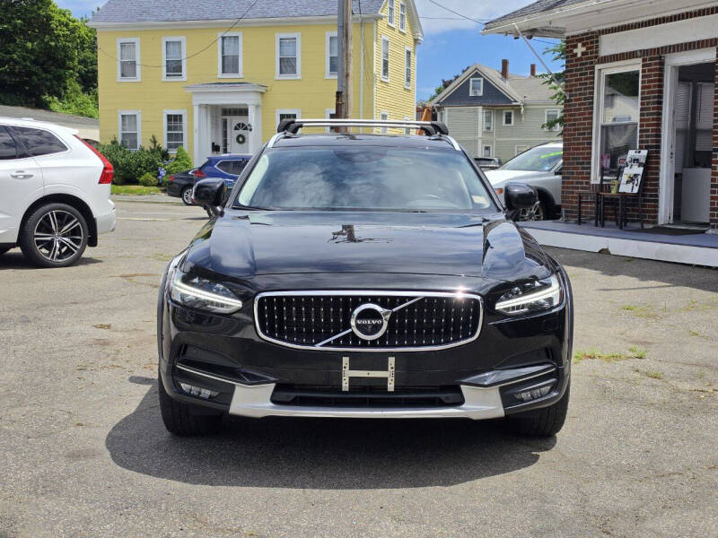 2018 Volvo V90 Cross Country T6