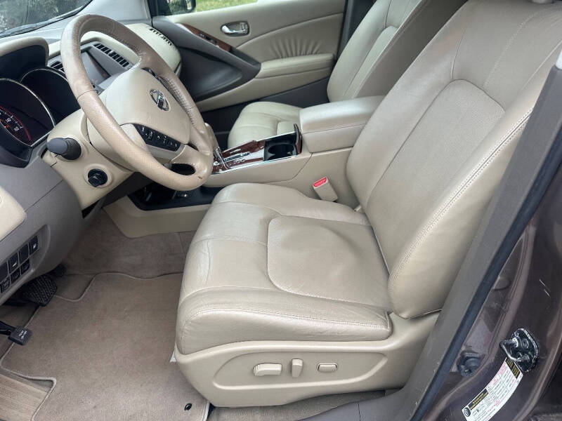 2010 Nissan Murano LE