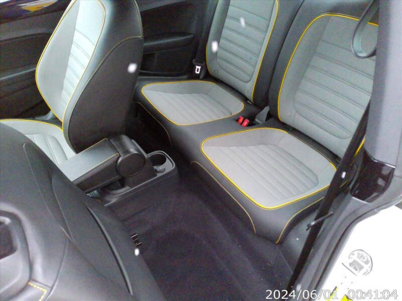 2016 Volkswagen Beetle 1.8T Dune PZEV