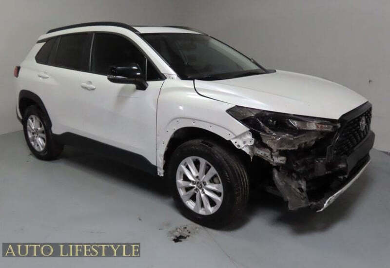 2025 Toyota Corolla Cross LE