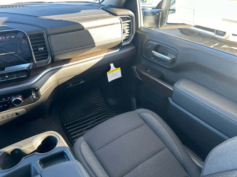 2025 GMC Sierra 3500HD