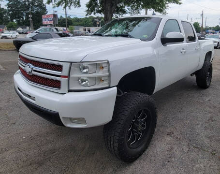 2013 Chevrolet Silverado 1500 for sale at Carz Unlimited in Richmond VA