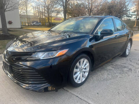 2019 Toyota Camry for sale at Western Star Auto Sales in Chicago IL