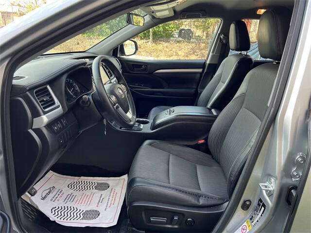 2017 Toyota Highlander LE Plus