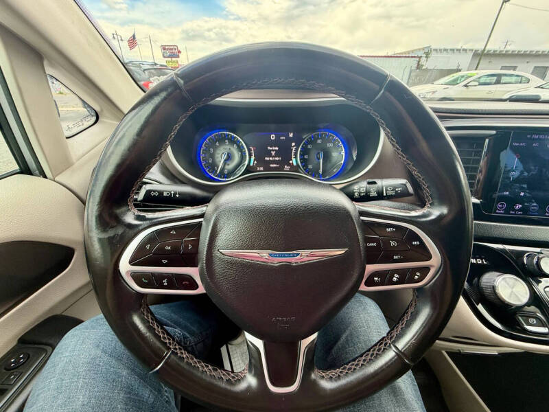 2018 Chrysler Pacifica Touring L