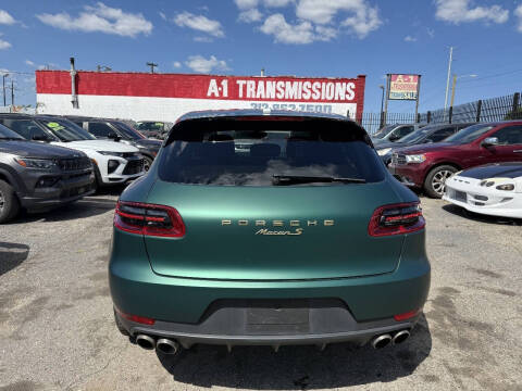 2016 Porsche Macan S
