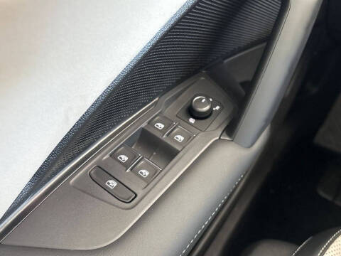 2025 Volkswagen Tiguan SE 4Motion