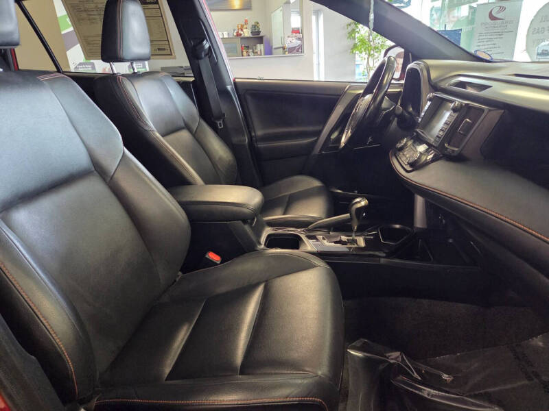 2016 Toyota RAV4 SE