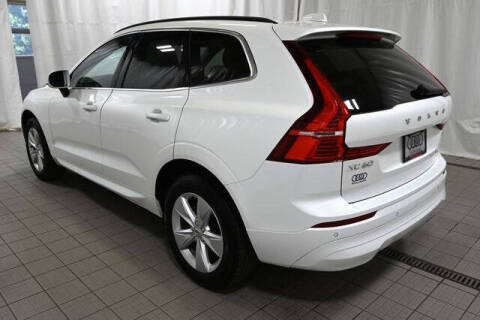 2022 Volvo XC60 B5 Momentum