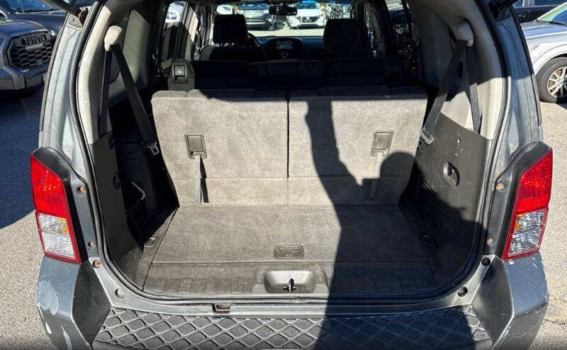 2009 Nissan Pathfinder SE