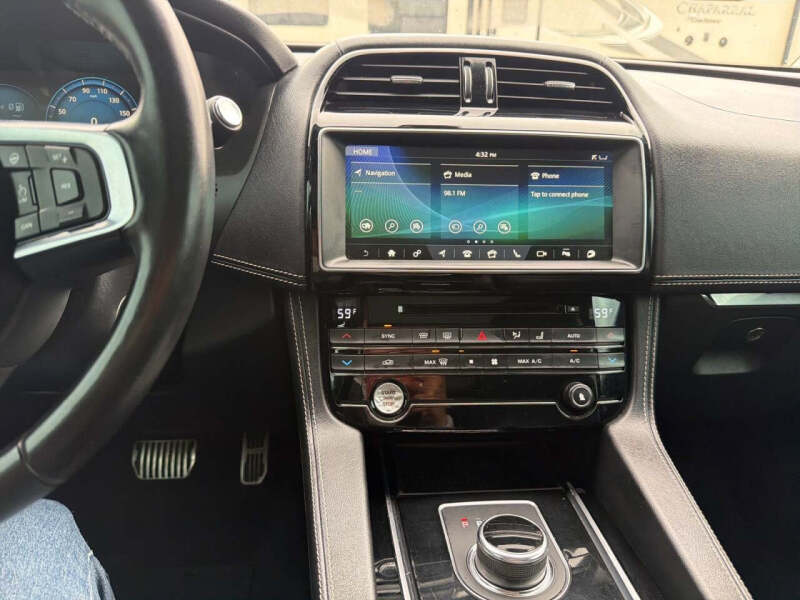 2018 Jaguar F-PACE S