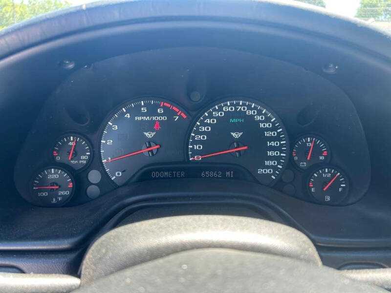 2004 Chevrolet Corvette