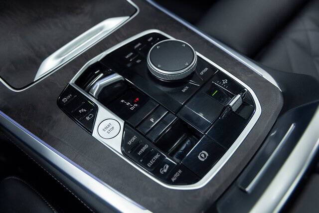 2025 BMW X5 xDrive50e