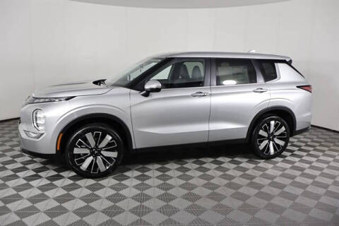 2026 Mitsubishi Outlander SE