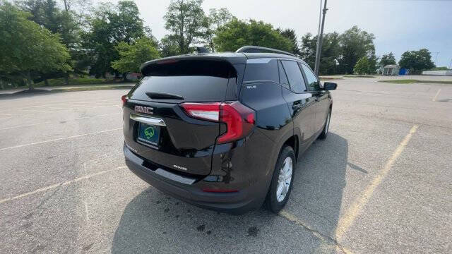 2022 GMC Terrain SLE