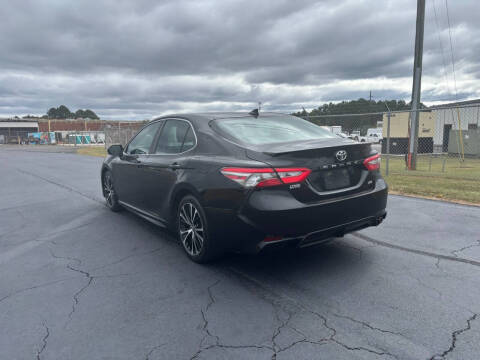 2018 Toyota Camry SE