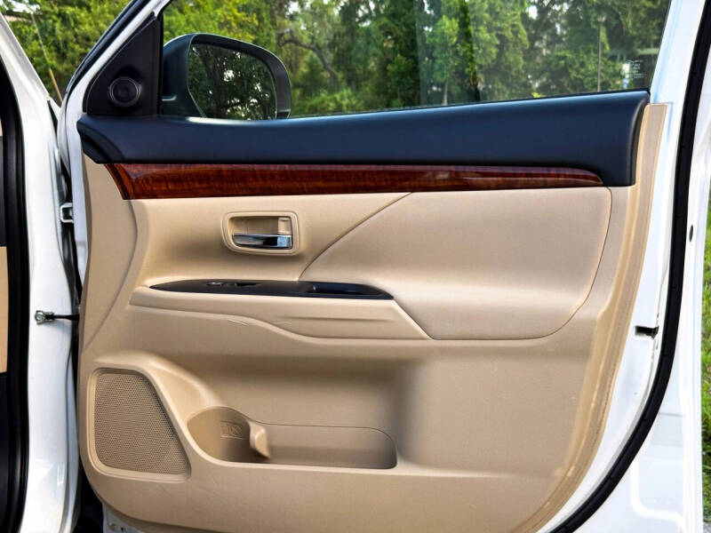 2014 Mitsubishi Outlander GT