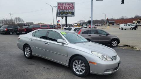 2002 Lexus ES 300 for sale at FIRST CHOICE AUTO Inc in Middletown OH