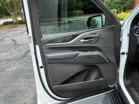 2023 Cadillac Escalade Sport