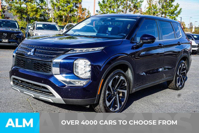 2023 Mitsubishi Outlander SE