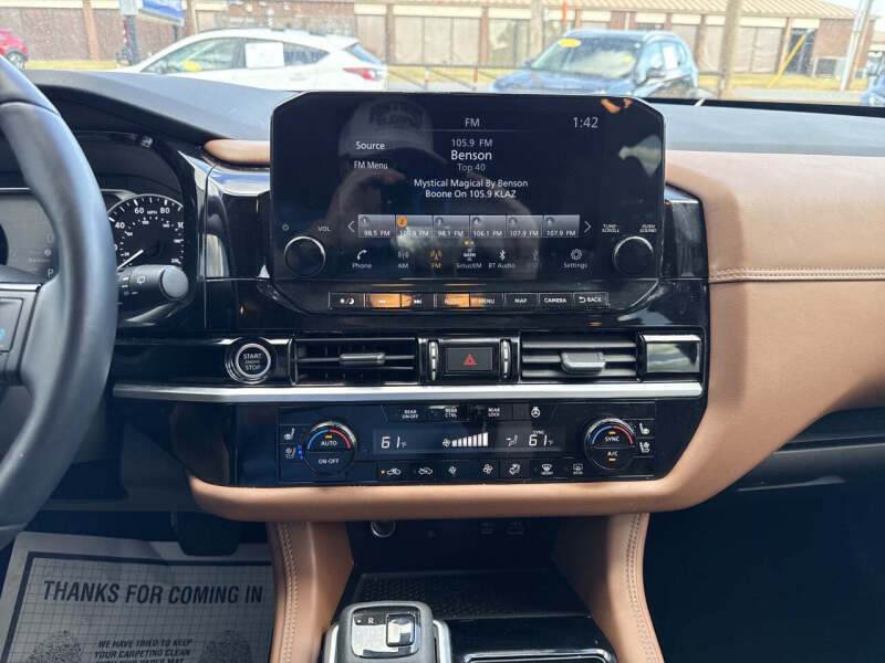 2022 Nissan Pathfinder Platinum