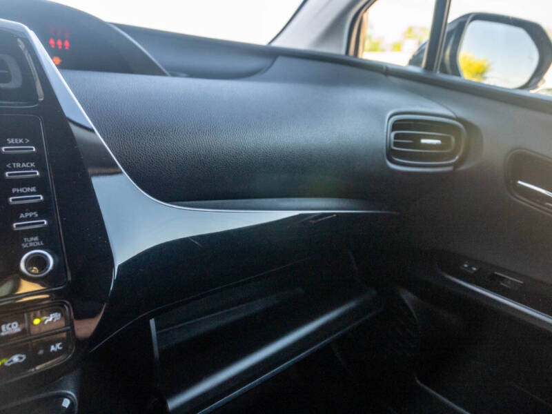 2020 Toyota Prius LE AWD-e