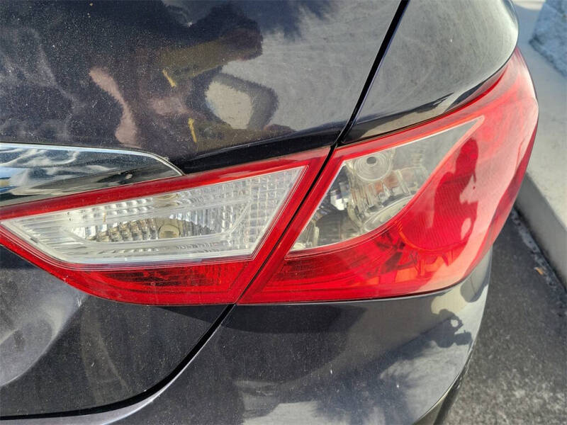 2011 Hyundai Sonata GLS