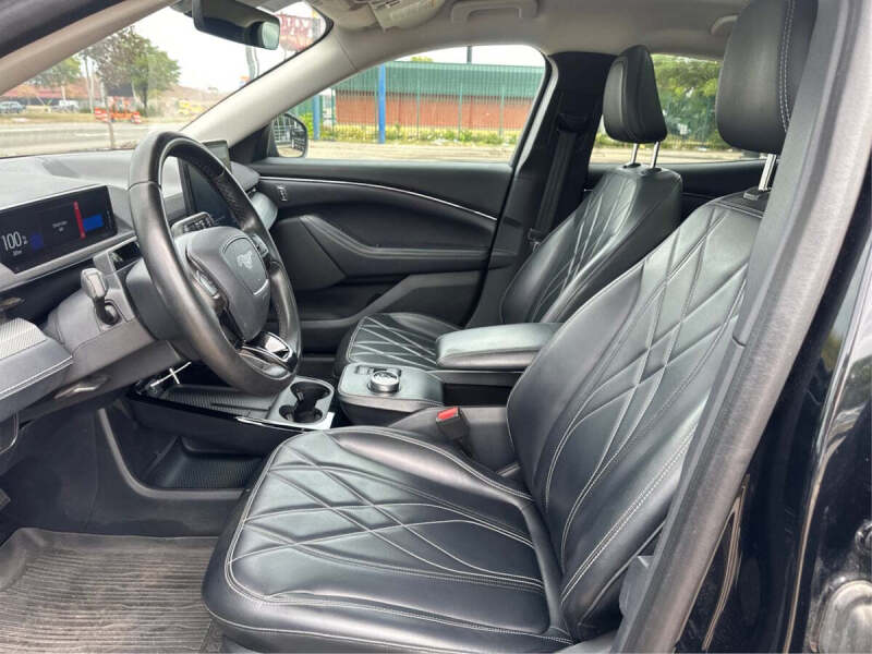 2021 Ford Mustang Mach-E California Route 1