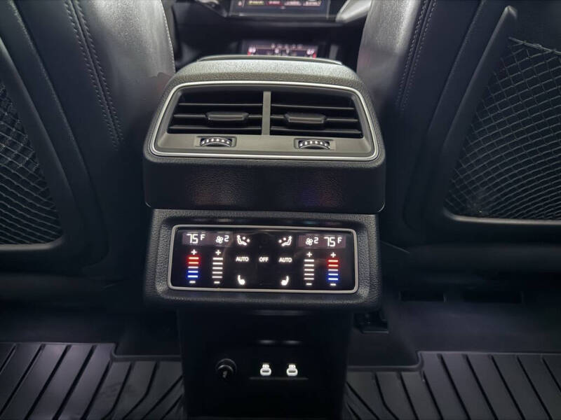 2022 Audi e-tron S quattro Premium Plus