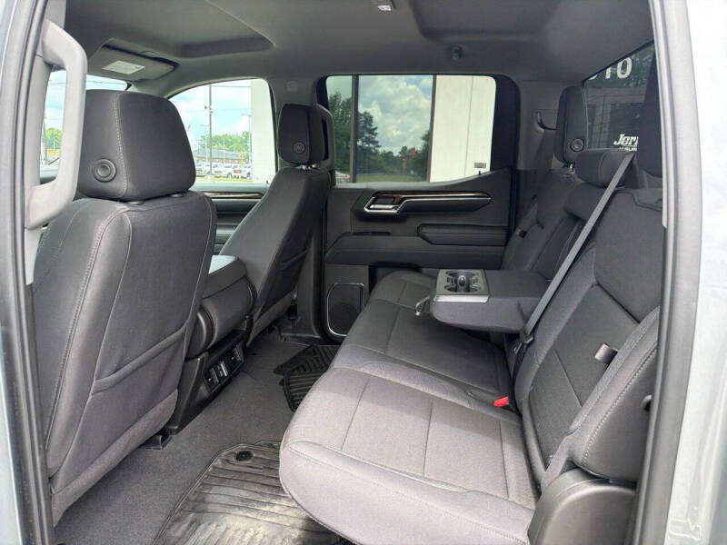 2024 GMC Sierra 1500 Elevation Standard