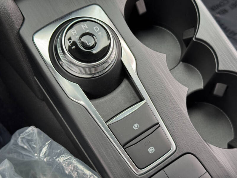 2024 Ford Escape Hybrid ST-Line Select