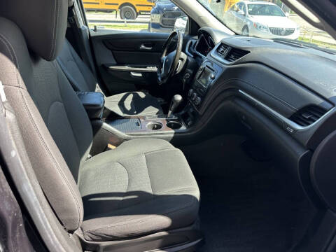 2017 Chevrolet Traverse LT