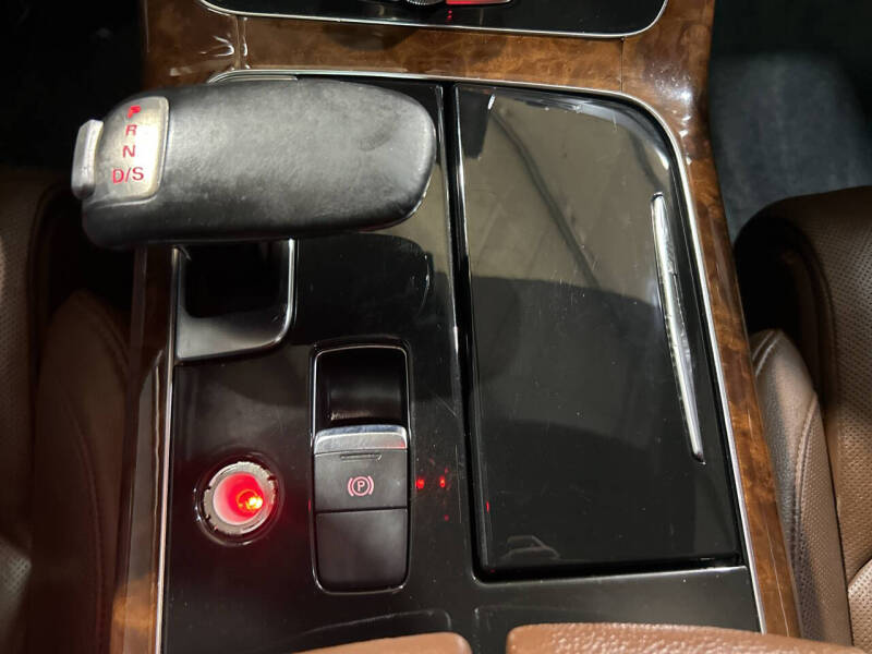 2011 Audi A8 quattro