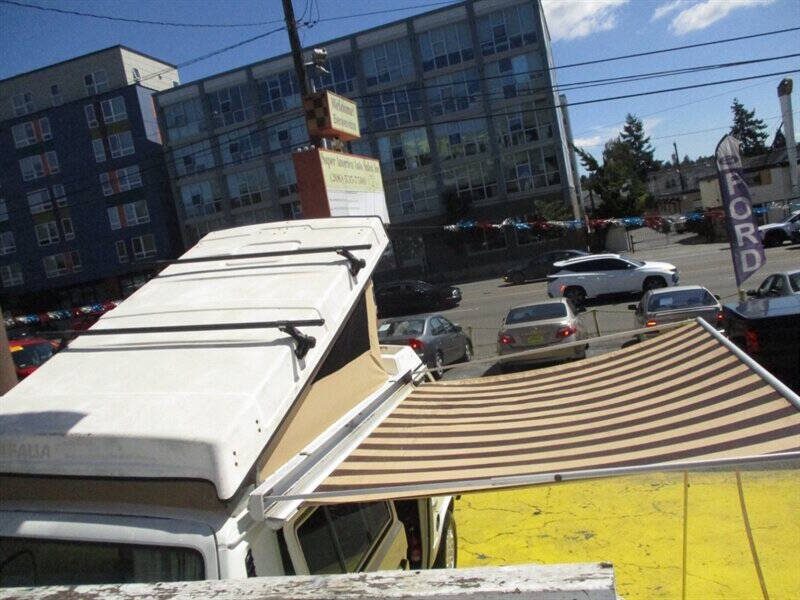 1982 Volkswagen Vanagon Camper