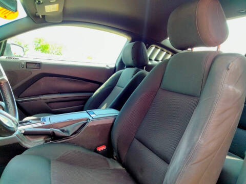 2014 Ford Mustang V6