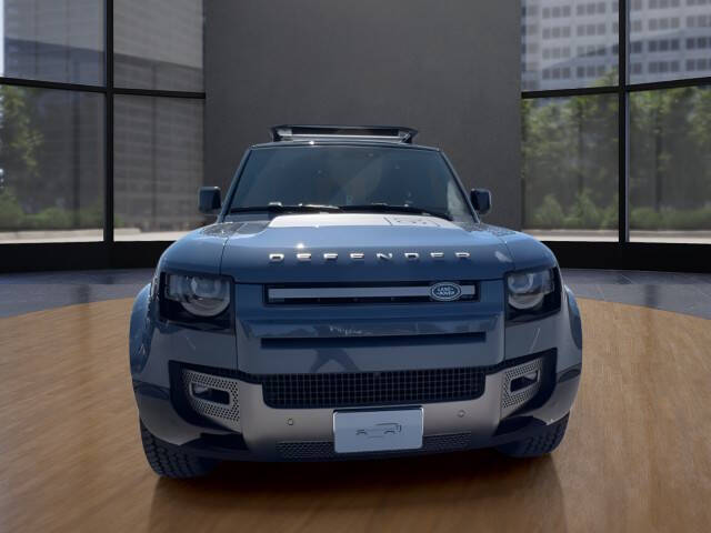 2025 Land Rover Defender 90 P400 X-Dynamic SE