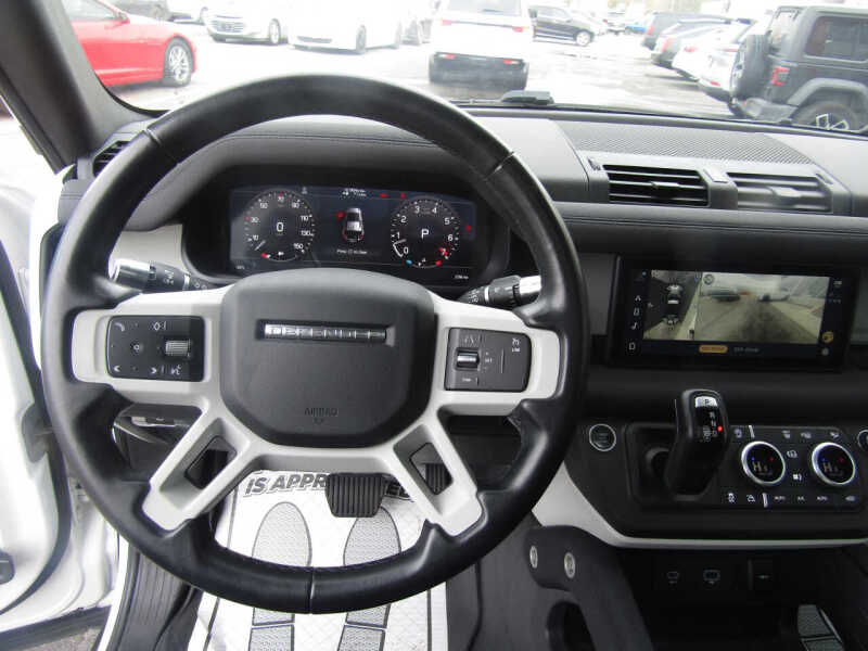 2022 Land Rover Defender 110 X-Dynamic SE