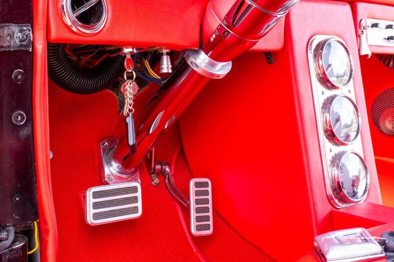 1937 Ford Cabriolet