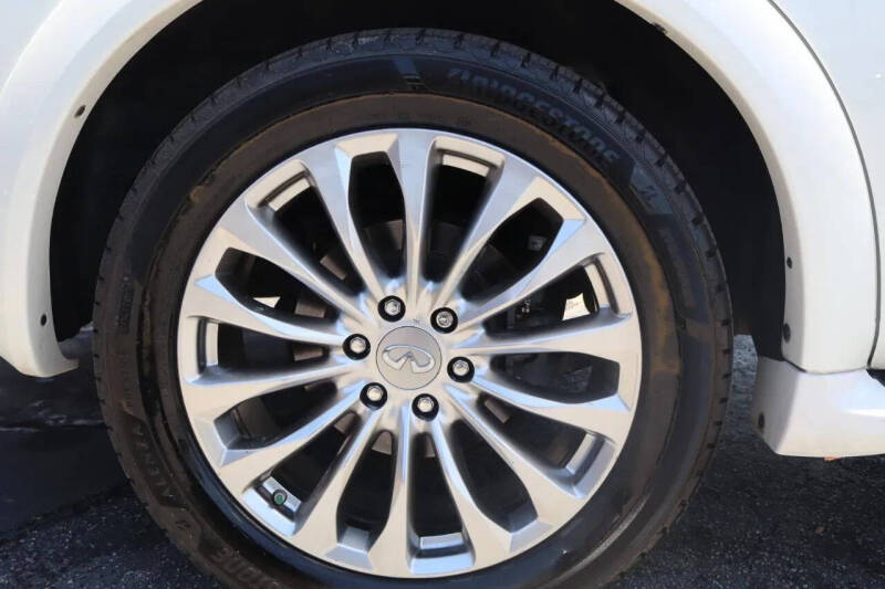 2016 Infiniti QX80