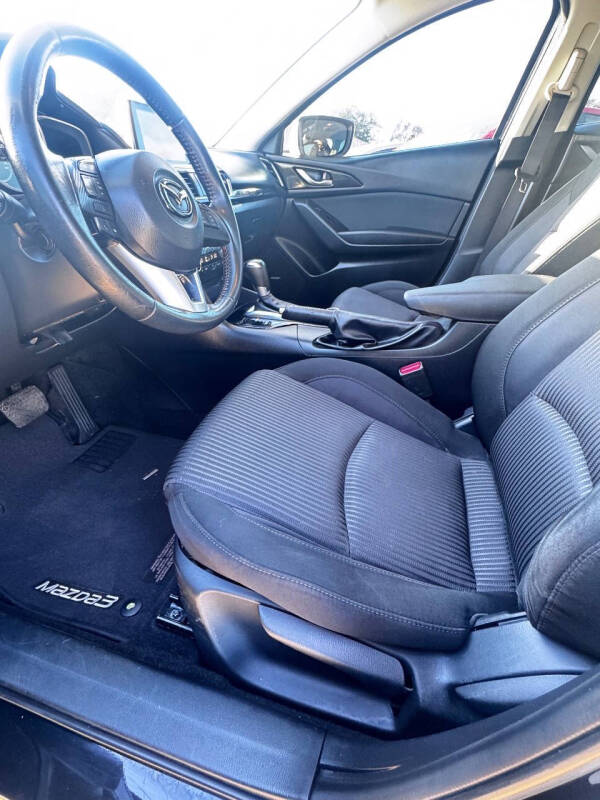 2016 Mazda MAZDA3 i Touring