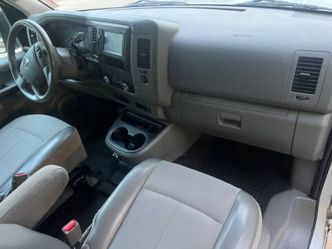 2019 Nissan NV 3500 HD S