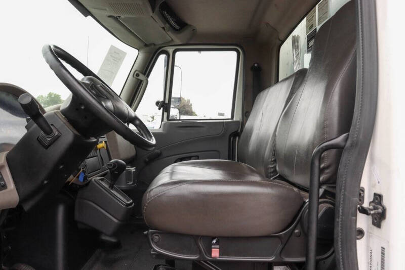 2019 International DuraStar 4300