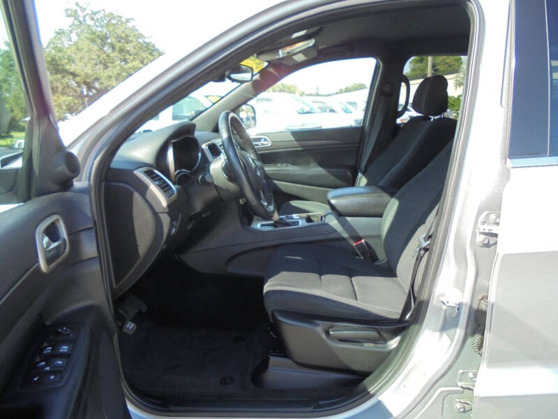 2017 Jeep Grand Cherokee Laredo