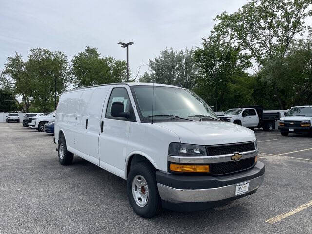 2025 Chevrolet Express 3500