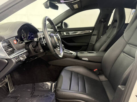 2023 Porsche Panamera