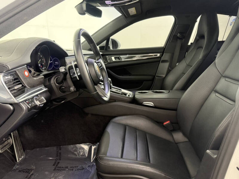 2023 Porsche Panamera